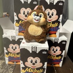 Pop Mart Mickey Family
