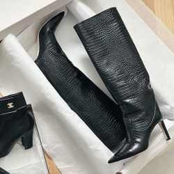 EUC $1450 JIMMY CHOO Black Mavis 85 Croc-Embossed Leather Pointed-Toe High Boots 8 39