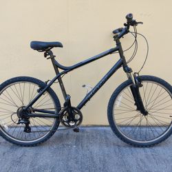 Giant Boulder 26 21 Speed Hybrid Gravel Road Mountain Bike Adjustable Shocks XL 23 Frame TUNED MSRP 450 for Sale in Kenmore WA OfferUp