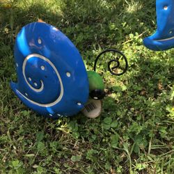 4 ADORABLE  BLUE SNAIL GARDEN PATH MARKERS 4