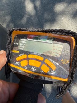 Garrett Ace 400 metal detector