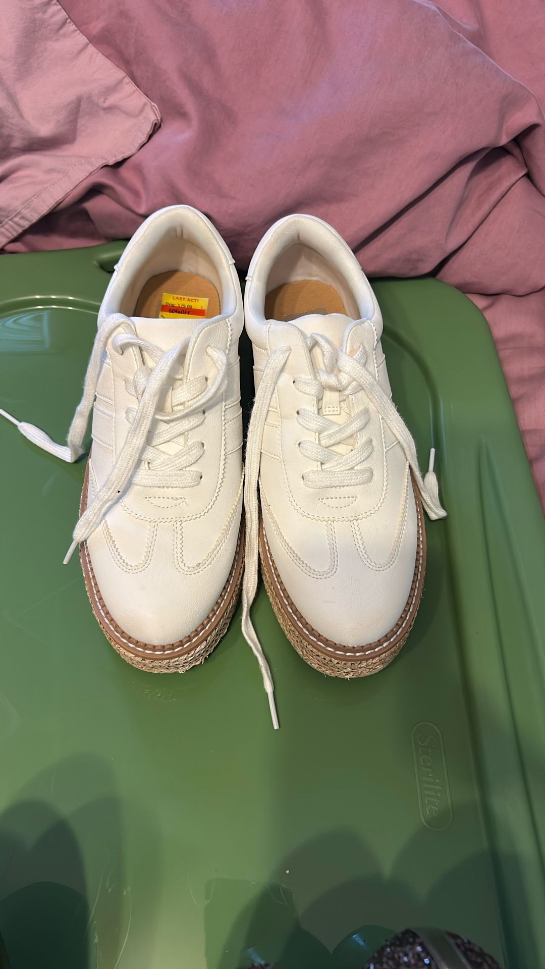 Wedge sneakers
