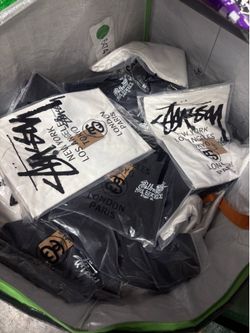 STÜSSY