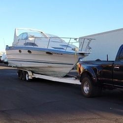 30 Ft Bayliner Avanti Big Boat!