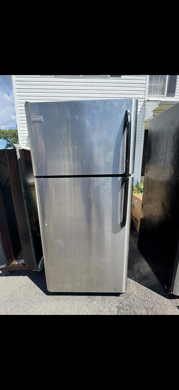 Frigidaire Fridge