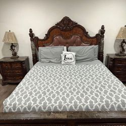 Marble 3 Piece Set of California King Bed, Vanity, And Drawer/nightstand