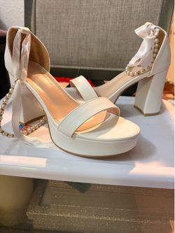 Size 8 heels, and bride robe