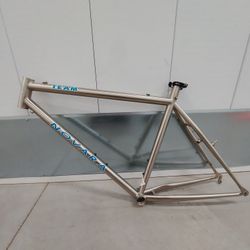 Parkpre Pro 825 Novara Team for Sale in Costa Mesa, CA OfferUp