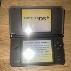 Nintendo DSi XL
