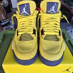 Jordan 4 lightning size 8.5