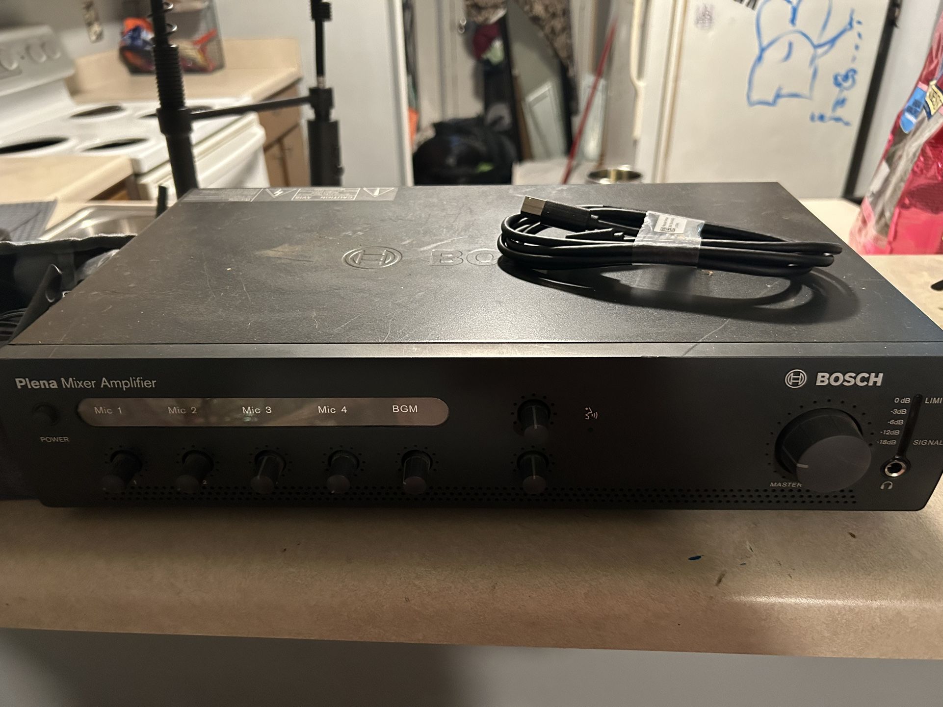 Bosch PLE-1ME120-US Plena Mixer Amplifier Economy 120 Watts
