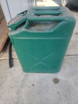 Gas can AKA Jerry cam OMC