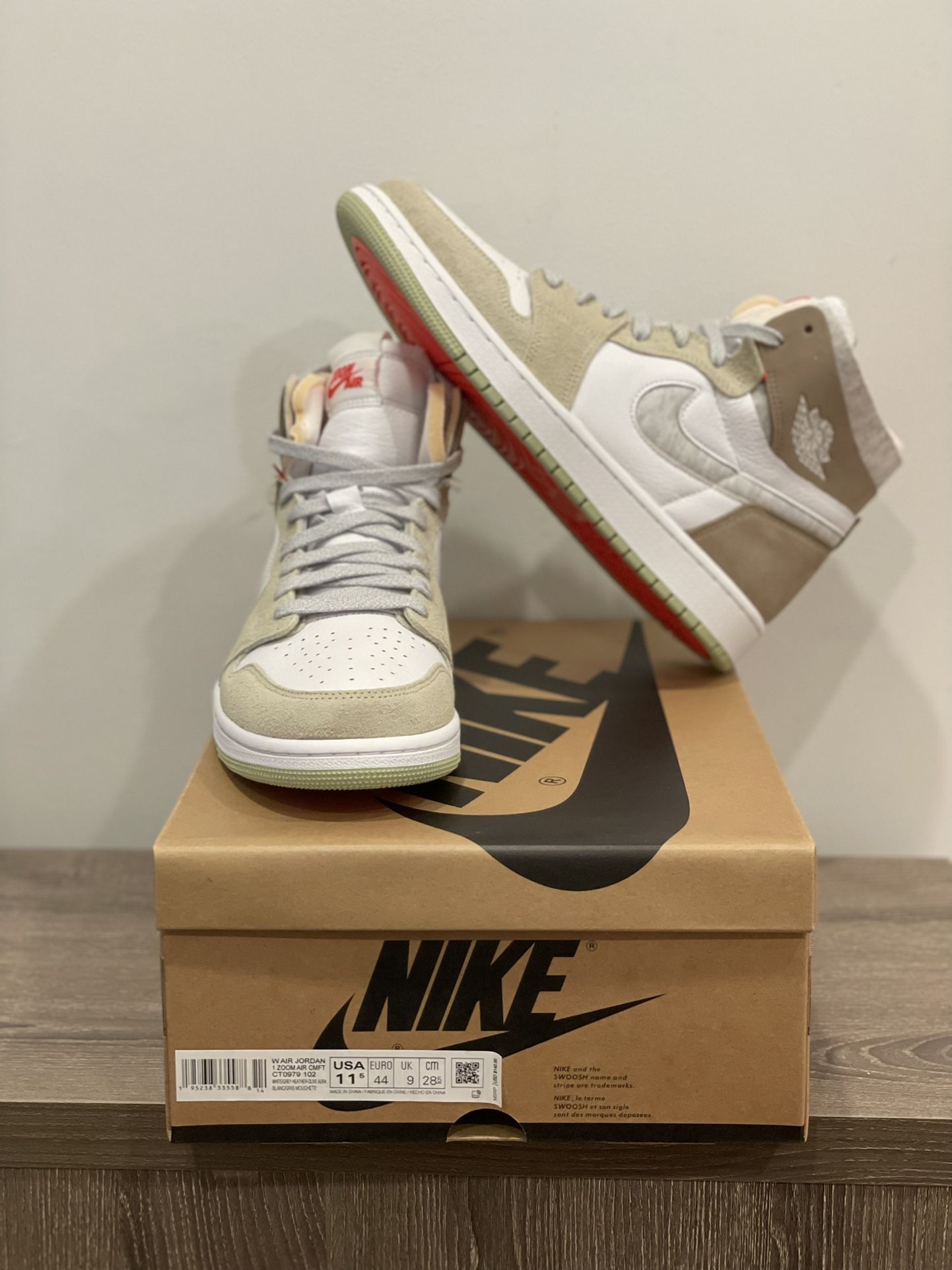 Jordan High Zoom Air CMFT Olive Aura Size - Main Image