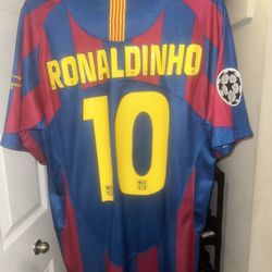 barcelona ronaldinho , size medium