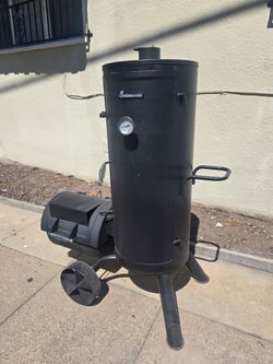 Landmann Vertical Charcoal Smoker
