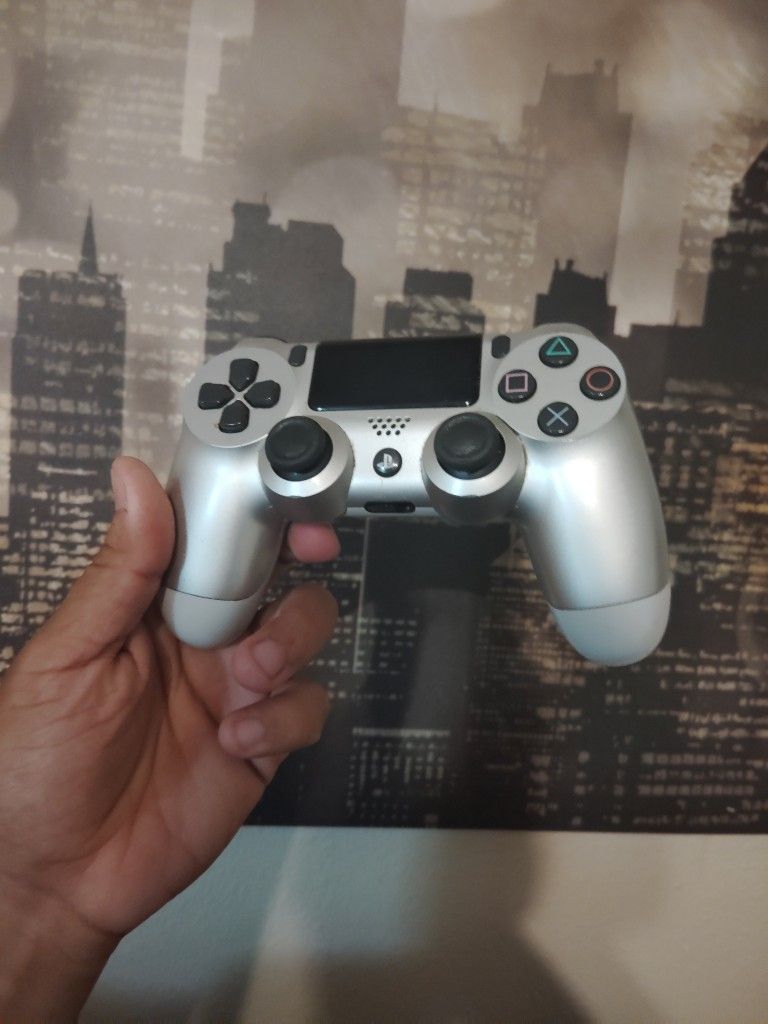 PS4 Controller