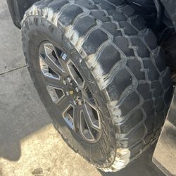 35 Mt Tires