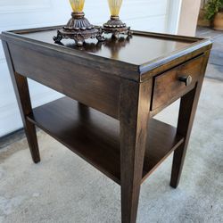 Basset Side Table with frawer and bottom shelf in excellent condition! (1)