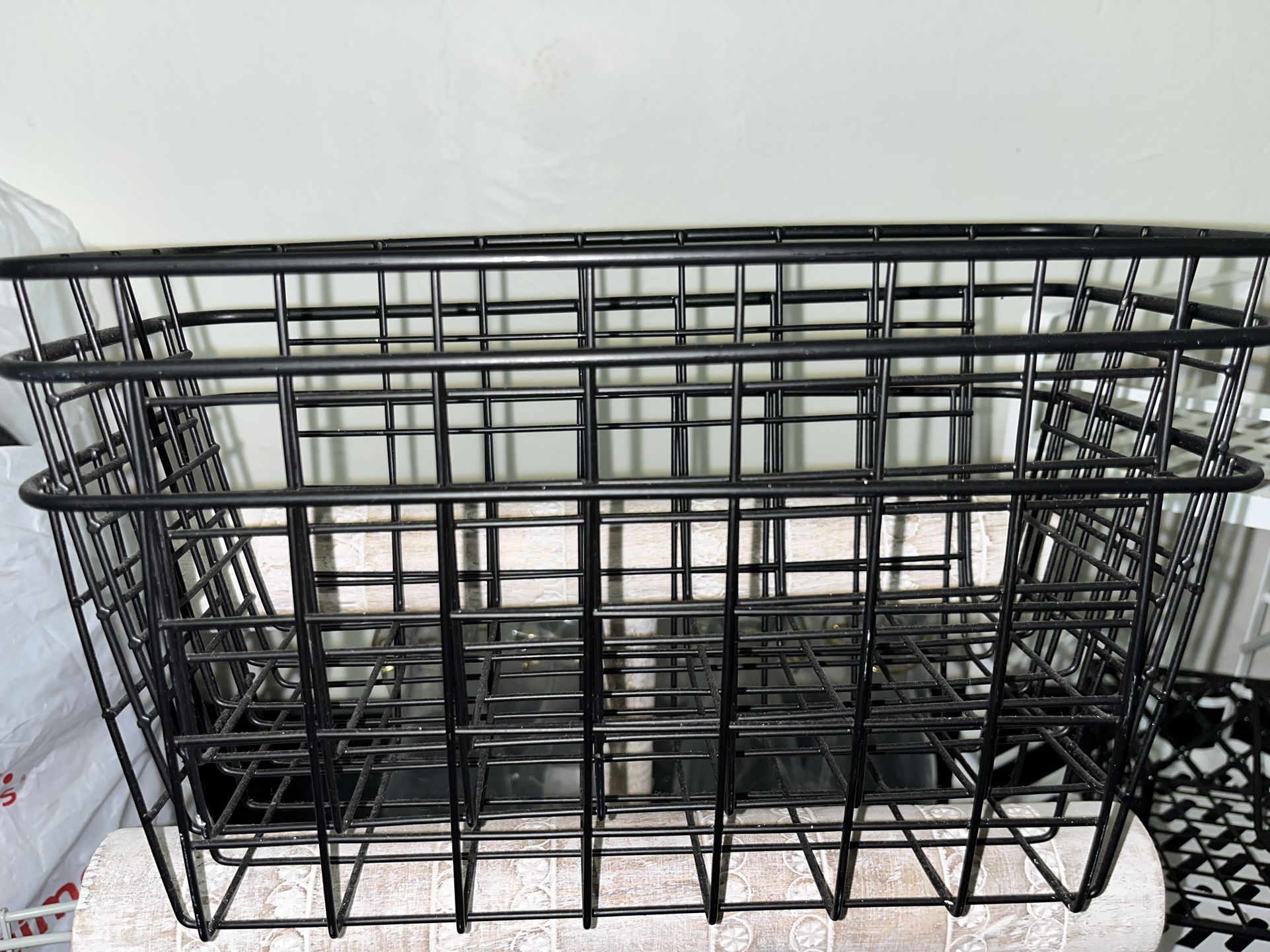 black baskets