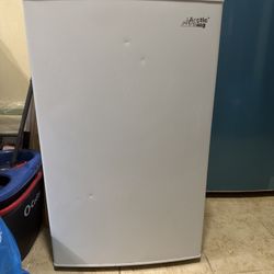 Arctic King Upright Freezer