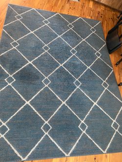 Diamond chain link rug 5x8
