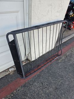 Universal roof rack