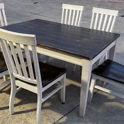 Solid Wood Table And 6 Chairs/ NEEDS PAINT/ Free Delivery 