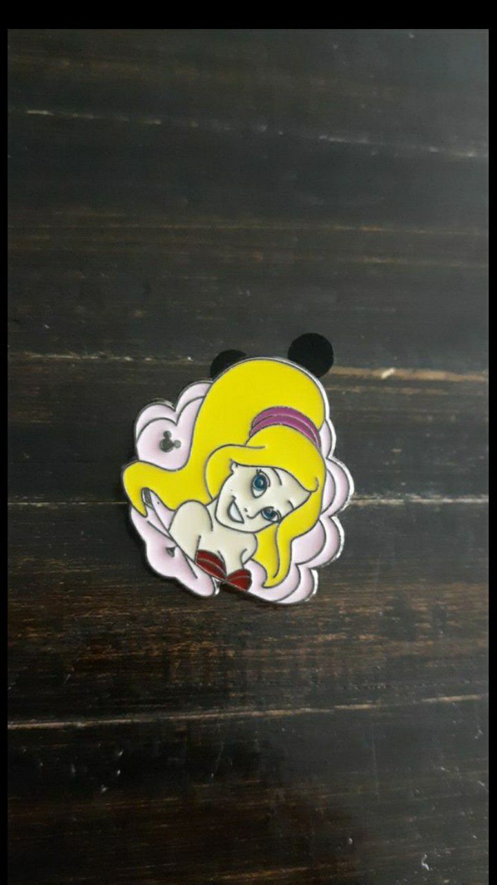Disney hidden mickey trading pin Ariels sister from the little mermaid for Disneyland landyard