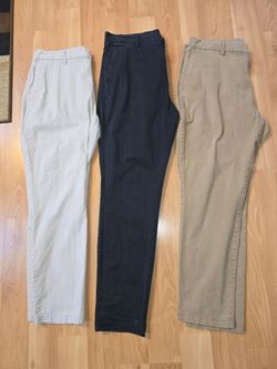 Old Navy Men' Chino Pants 34x30 Bundle