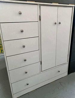 Baby wardrobe