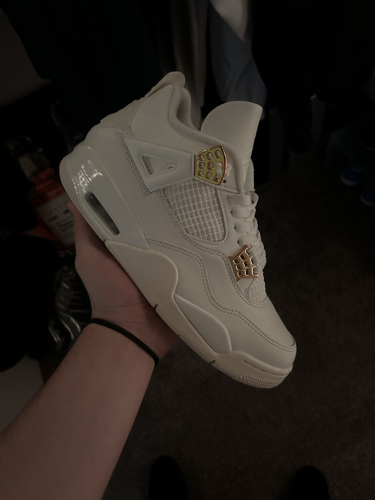 Jordan 4 Metallic Gold