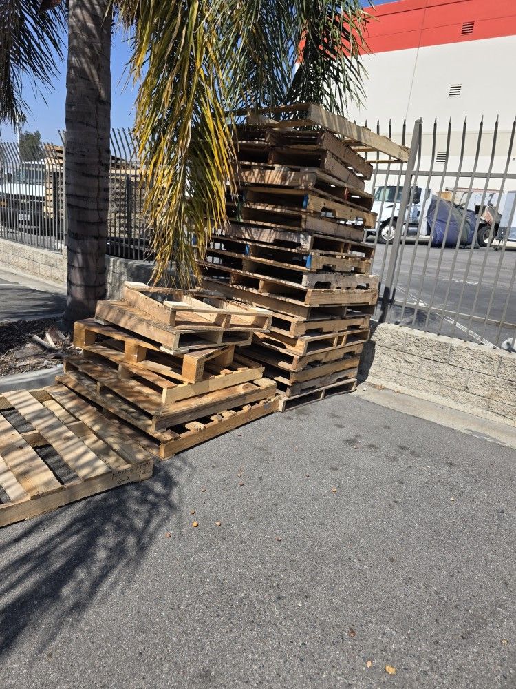 Free Pallets