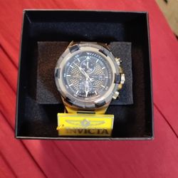NIB Men's Invicta Aviator # 28100 Silicone Gold
