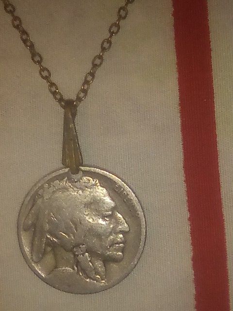 Vintage Very Old Indian Head Buffalo Nickel Pendant Necklace 