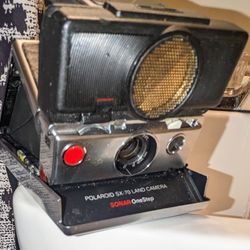 Polaroid SX-70 Land Camera Sonar 