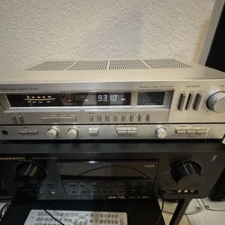 Technics SA-222 Vintage AM/FM Stereo Receiver with Phono input