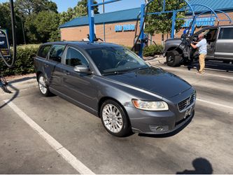2010 Volvo V50