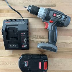 Porter Cable Cordless Power Drill With Battery Charger