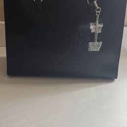 *BRAND NEW WITH TAGS* Guess Crossbody Bag