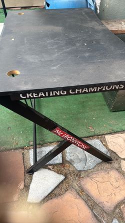 Gaming desk