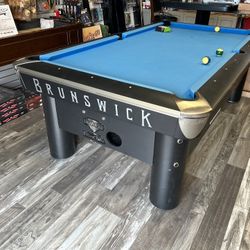 Brunswick Billiards 7ft Pool Table(bar Box) With Electronic Payment System 