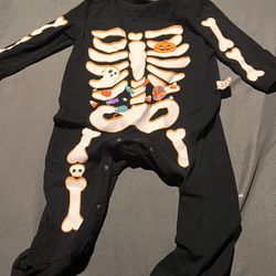 Halloween Skeleton 