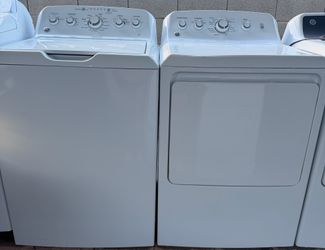 GE - AMAZING SET WASHER AND DRYER GAS FOR LARGE LOADS IN EXCELLENT CONDITION