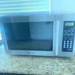 Magic Chef Microwave 