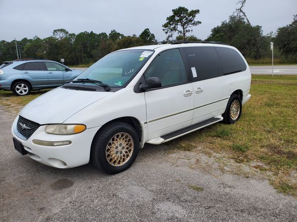 1998 Chrysler Town and country for Sale in Tampa, FL OfferUp