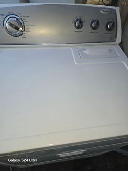 Whirlpool Gas Dryer Super Capacity And Heavy Duty Works Exelent
