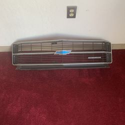 Chevrolet Chevelle Grill . Great Condition. Like New . Cheap $80 