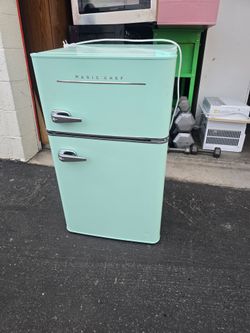 Magic Chef Retro Teal Mini Fridge