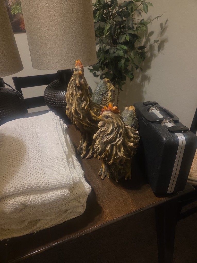 Chicken Drifted Wood Chicken Coposit