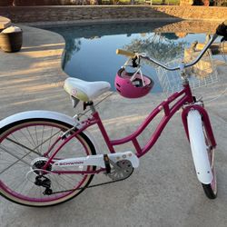 Girls Schwinn Cruiser  bike